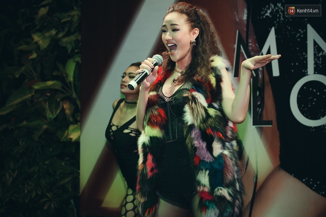 Người yêu Cường Đô La thân thiết đến chúc mừng Maya ra album mới - Ảnh 6.