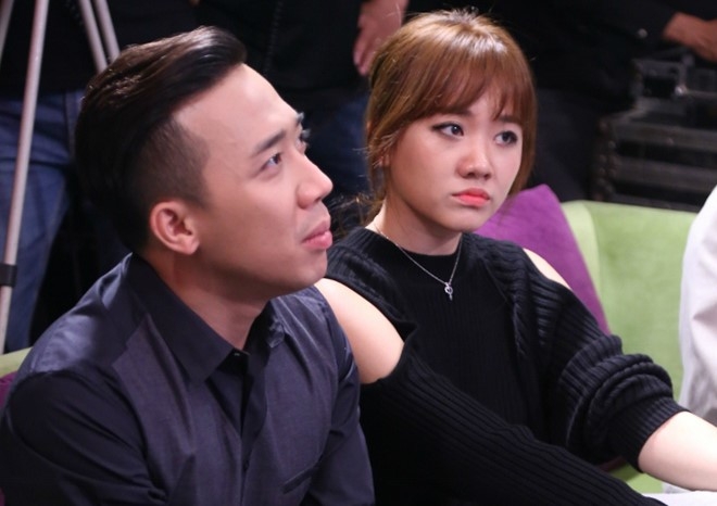 Tran Thanh cau hon Hari Won khi ngoi chung ghe nong hinh anh 1