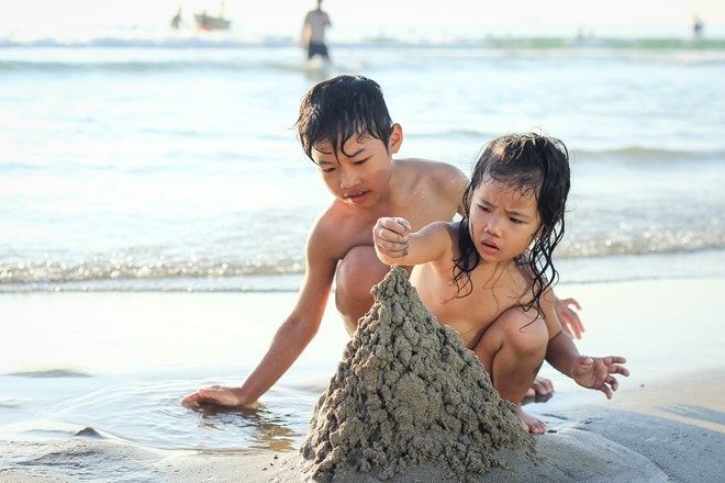 Du khach yen tam tam bien, an hai san Da Nang hinh anh 5