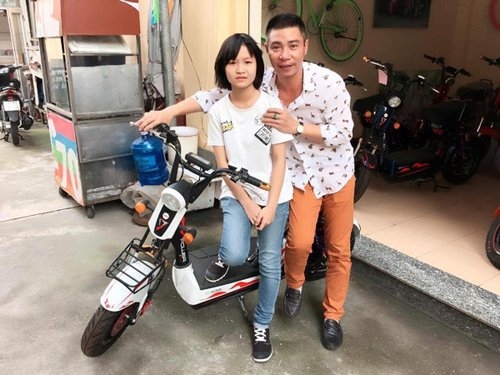 ve dep ngay tho cua bo ba ai nu danh hai dat bac hinh anh 1