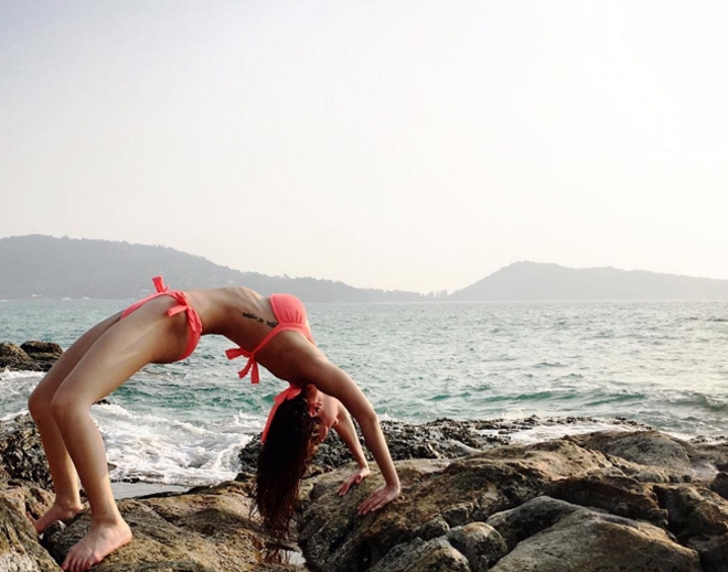 Mỹ nhân Hong Kong khoe sắc với bikini