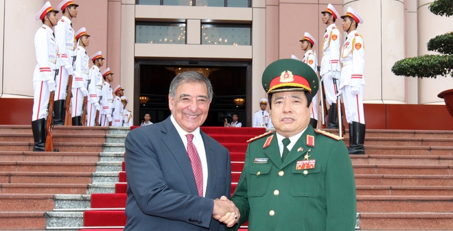Nga: Việt Nam ra sao khi Mỹ dỡ lệnh cấm vũ khí?