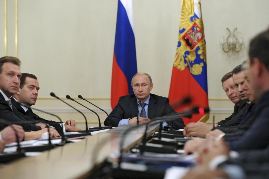 Tổng thống Putin sa thải hàng loạt quan chức cấp cao - ảnh 1