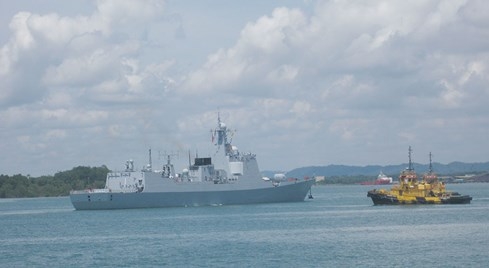 Tàu chiến các nước ồ ạt cập cảng Muara, chuẩn bị diễn tập chống khủng bố - ảnh 5