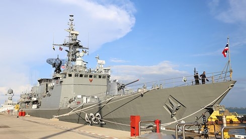 Tàu chiến các nước ồ ạt cập cảng Muara, chuẩn bị diễn tập chống khủng bố - ảnh 11