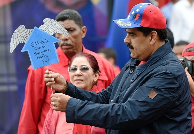 Venezuela chinh dong ho nhanh hon de tiet kiem dien hinh anh 1