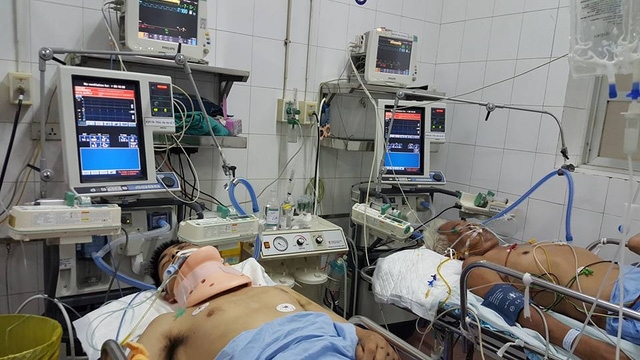  Tại phòng cấp cứu, nhiều bệnh nhân bị chấn thương sọ não, đa chấn thương do TNGT phải theo dõi, tiên lượng nặng. 