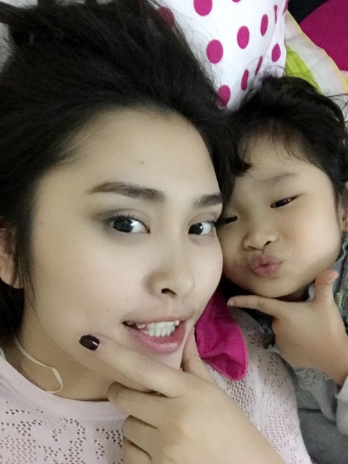 Chân dài phát ngôn 'sốc': Gia đình phải cực giàu mới có hạnh phúc! - Ảnh 9