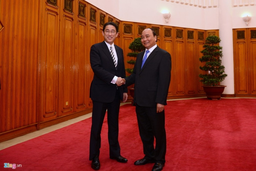 Ngoai truong Nhat Fumio Kishida toi Viet Nam hinh anh 2