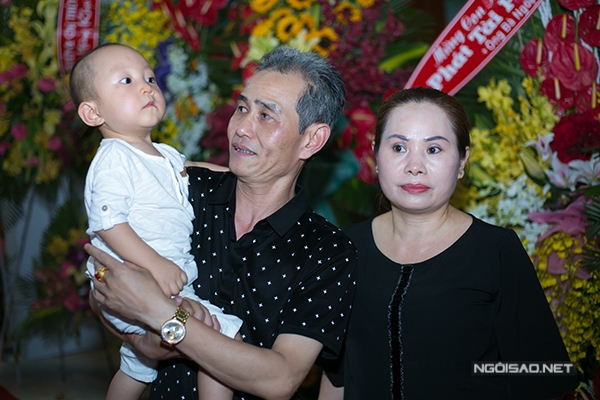 tuan-hung-co-gang-ep-con-trai-cuoi-6
