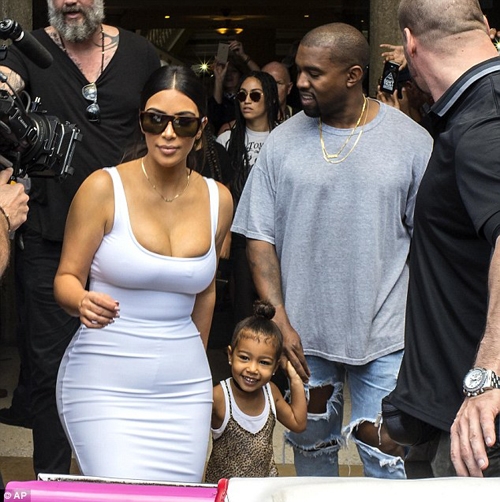 vo-chong-kim-kardashian-hon-nhau-tinh-tu-o-cuba-1