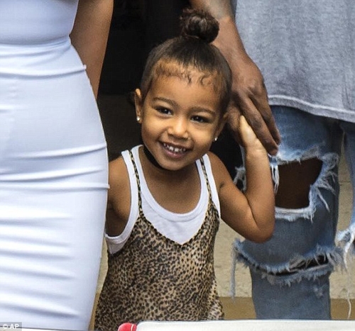 vo-chong-kim-kardashian-hon-nhau-tinh-tu-o-cuba-2
