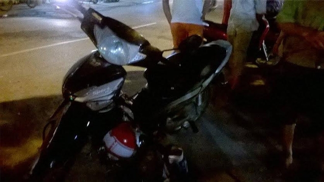  Chiếc xe của tên cướp bỏ lại hiện trường 