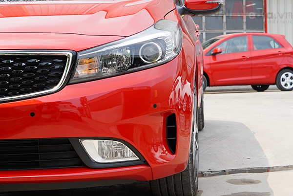 Kia Cerato 04.JPG