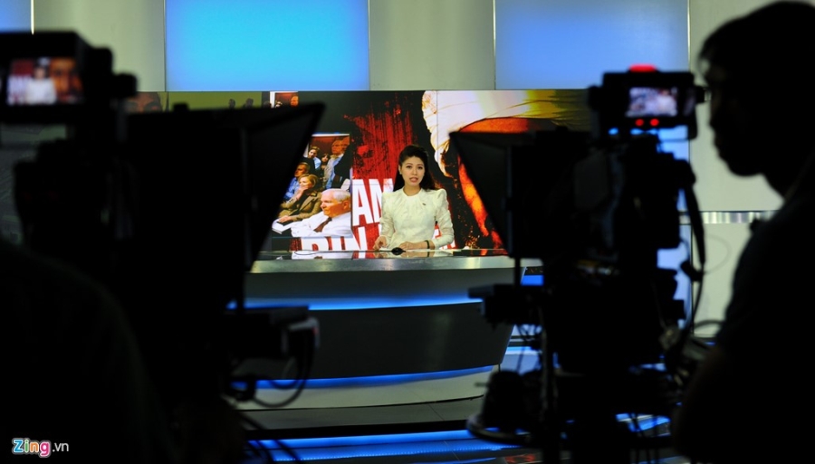Ngay lam viec lien tuc 12 tieng o Dai cua BTV Ngoc Trinh hinh anh 9