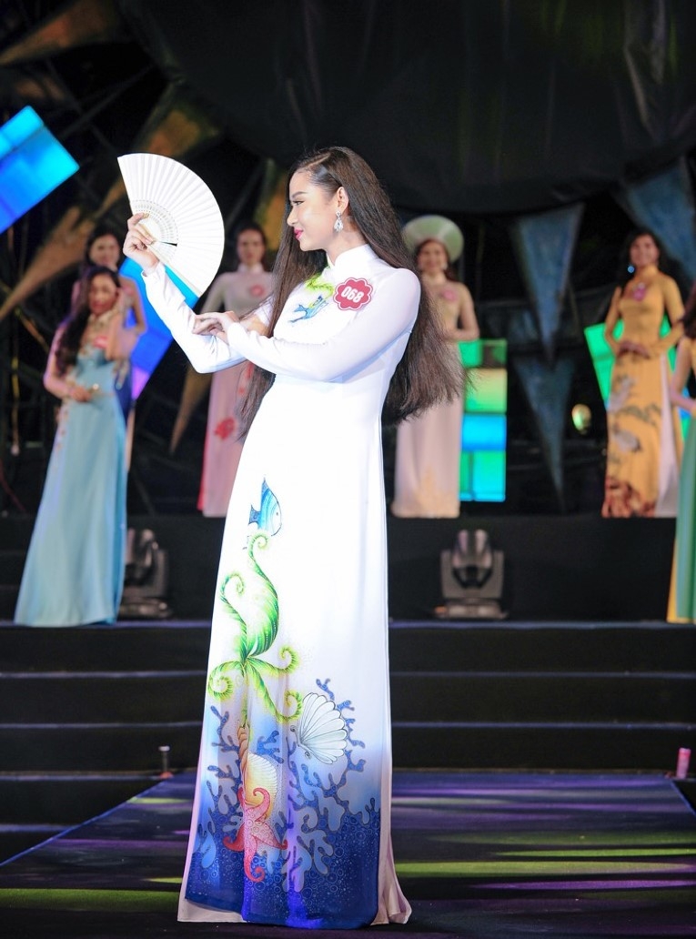 Thi sinh Hoa hau Bien khoe dang trong trang phuc ao tam hinh anh 7