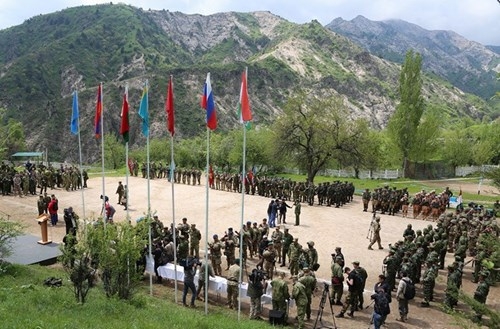 Mục kích diễn tập chống khủng bố lớn nhất lịch sử Tajikistan - ảnh 1