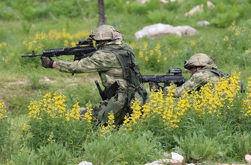 Mục kích diễn tập chống khủng bố lớn nhất lịch sử Tajikistan - ảnh 9
