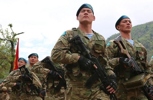 Mục kích diễn tập chống khủng bố lớn nhất lịch sử Tajikistan - ảnh 15