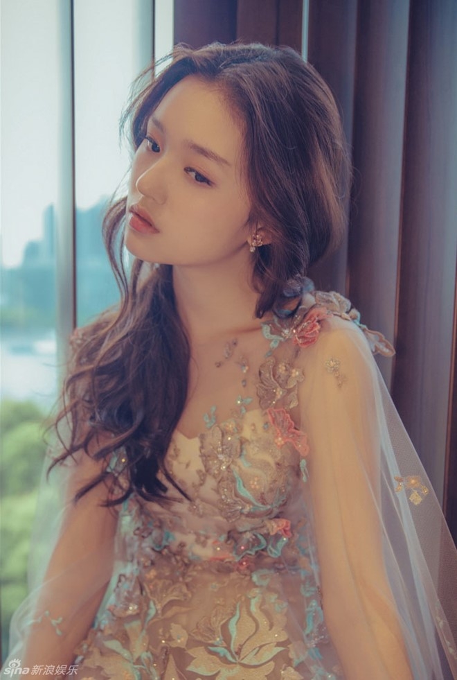 'My nhan ngu' long lanh giua tin don het thoi o tuoi 20 hinh anh 8
