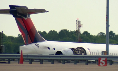 Máy bay của hãng Delta Airlines hạ cánh tại sân bay quốc tế Nashville, bang Tennessee. Ảnh: 