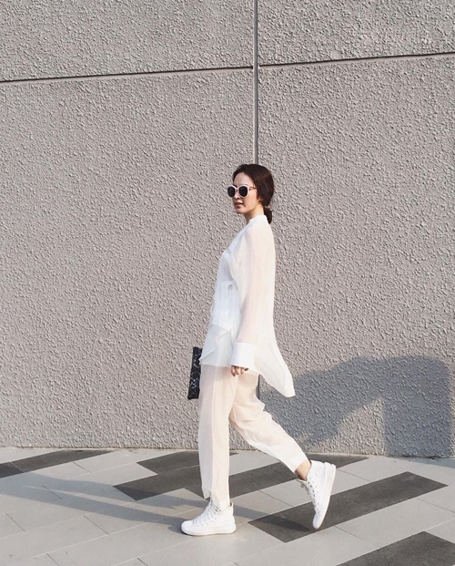 street-style-ngay-cang-chat-cua-angela-phuong-trinh-9