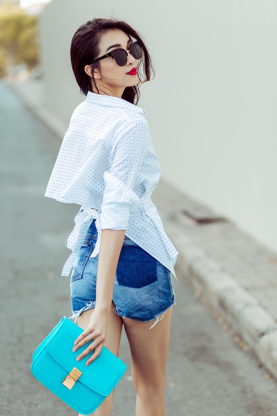 A hau Le Hang xuong pho voi gam xanh diu mat hinh anh 5