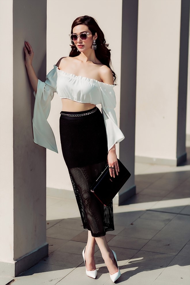 Khanh My khoe duong cong khi xuong pho Sai thanh hinh anh 8