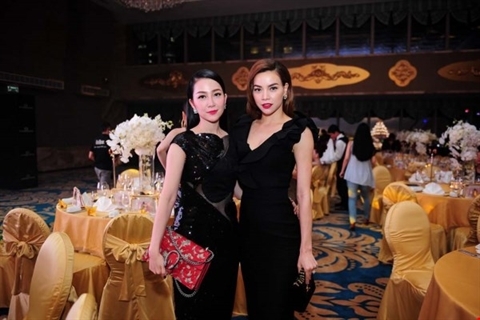 Ha Ho - Linh Nga se la ban than vi qua giong nhau