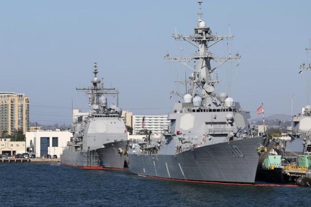  Tàu khu trục  USS William P. Lawrence của Hải quân Mỹ. (Ảnh: Reuters) 