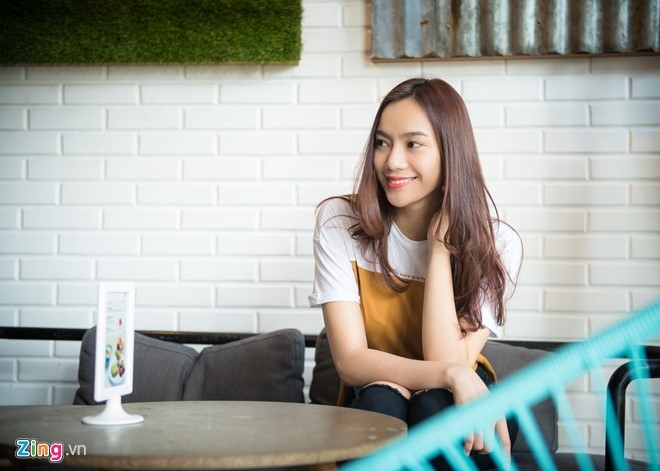 Gặp gỡ cô gái 9X chân dài giống Hà Hồ, hát hay như Mỹ Tâm1