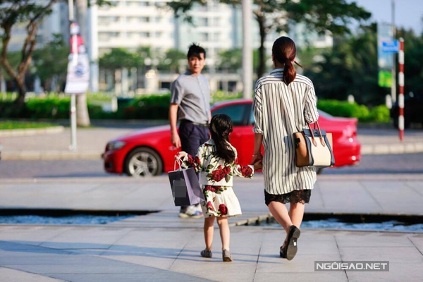 Lưu Hương Giang lần đầu lộ diện với bụng bầu 8 tháng