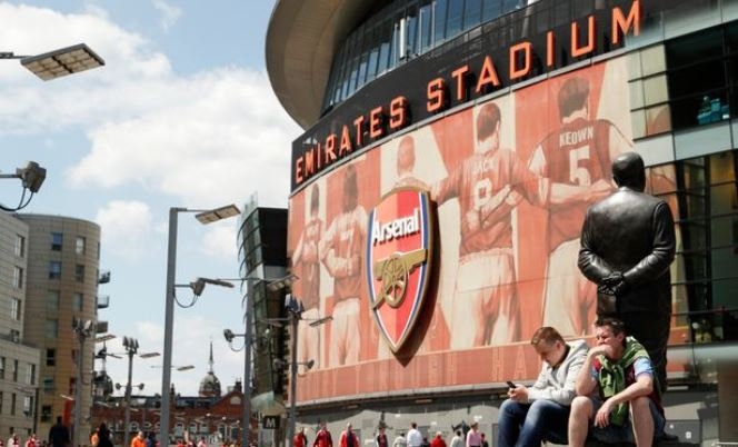 Vượt Leicester, Arsenal vô địch Premier League về tiền thưởng