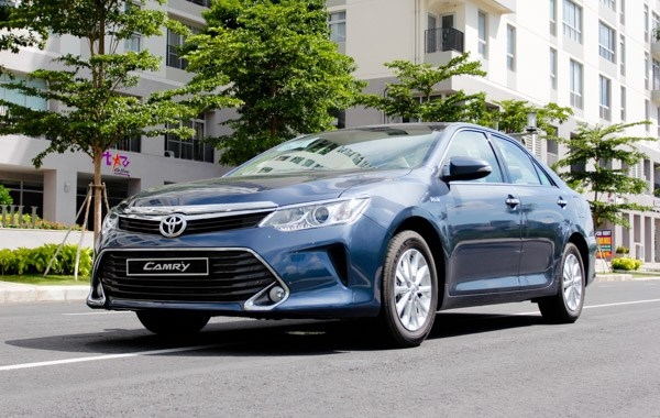 Toyota VN triệu hồi 2.410 xe Camry 2.0E