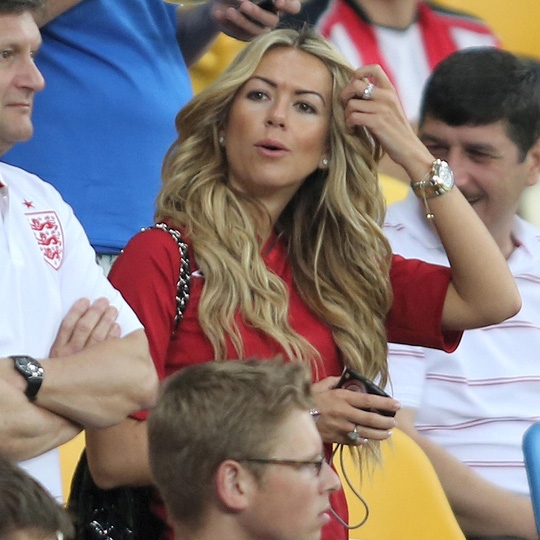 Dàn Wags nóng bỏng của tuyển Anh ở Euro 2016