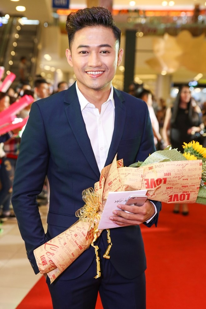 Quy Binh: 'Toi chia tay Le Phuong truoc khi gap Minh Hang' hinh anh 1