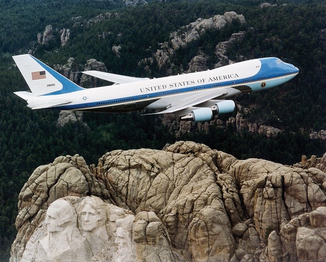 Quy trinh bao ve chuyen co Air Force One cua Obama  hinh anh 2