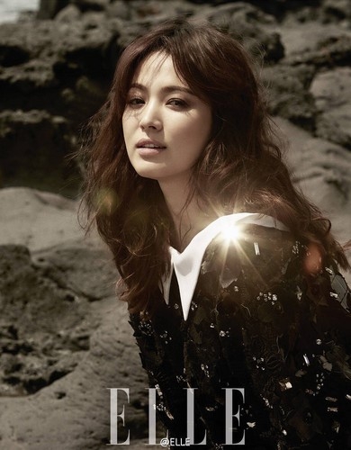 Song Hye Kyo sâu lắng với gam trầm