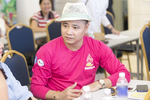 tu-long-hanh-phuc-voi-toi-la-nhan-duoc-coc-nuoc-cam-tu-vo
