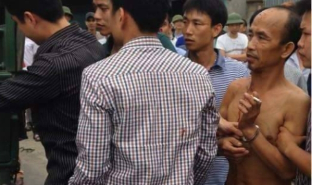  Đối tượng Bùi Văn Dâng bị cơ quan công an bắt giữ. Ảnh bạn đọc cung cấp 