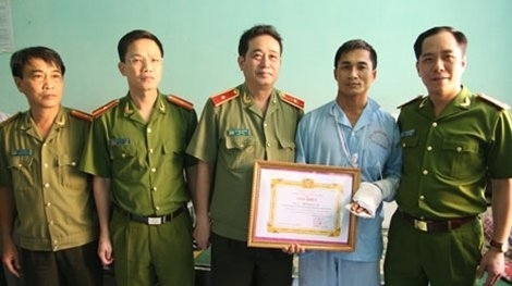 Cong an bi trom cho chem: Tu nhan thieu kinh nghiem