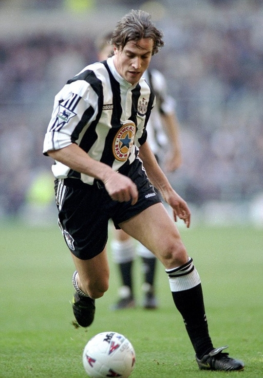 David Ginola trong màu áo Newcastle