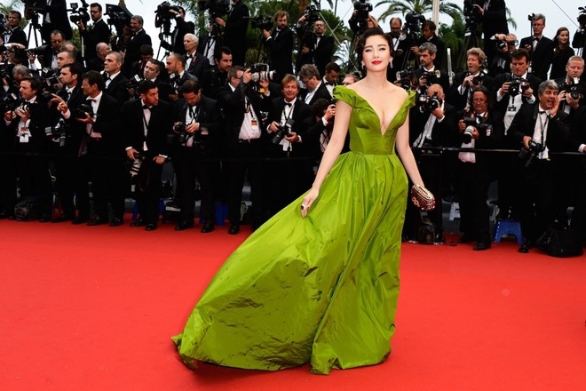 Sự thật sau màn tỏa sáng tại Cannes của các sao châu Á5