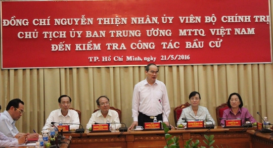  Ông Nguyễn Thiện Nhân làm việc với Ủy ban Bầu cử TP chiều 21-5 