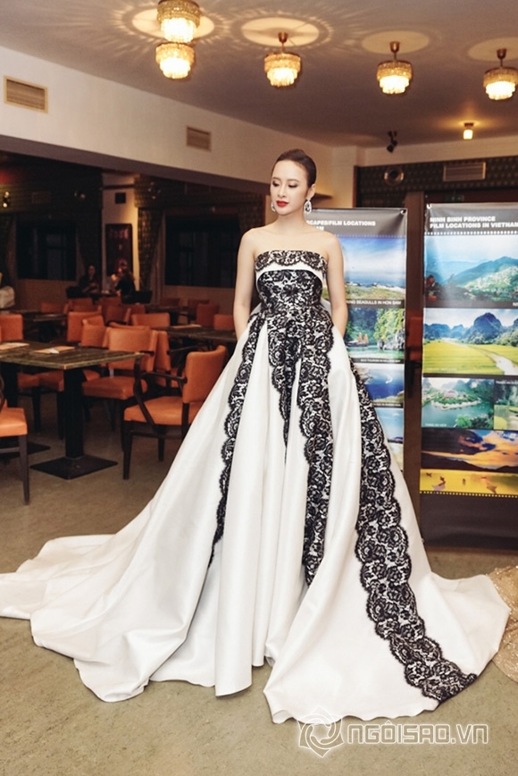 Angela Phương Trinh rạng rỡ tham gia sự kiện Tuần phim Việt Nam ở Czech 1