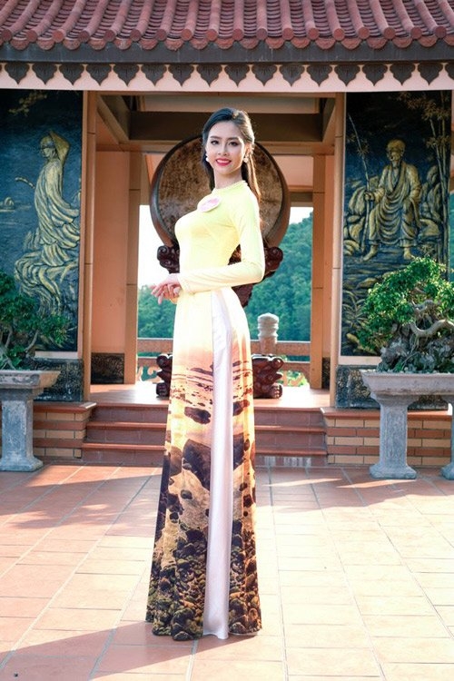 than hinh dep bat ngo cua tan hoa hau bien viet nam hinh anh 11