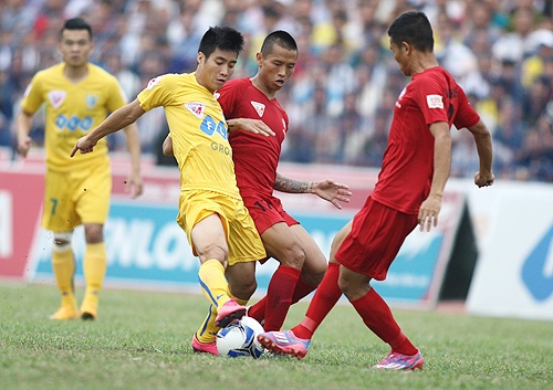 thanh-hoa-bai-tran-vi-nguoi-cu-mat-vi-tri-thu-hai-v-league-1
