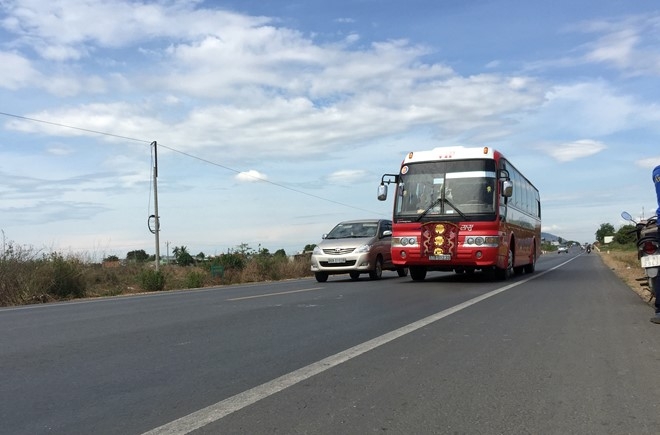 4 vu tai nan, 25 nguoi chet tren doan duong 6 km hinh anh 1