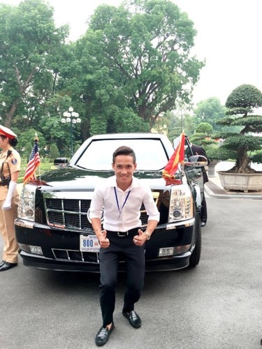 Danh tính chàng trai ‘tự sướng’ bên xe tháp tùng Tổng thống Obama - Ảnh 2