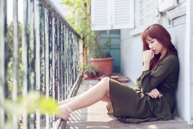 Hari Won đổi hình tượng chững chạc từ khi yêu Trấn Thành